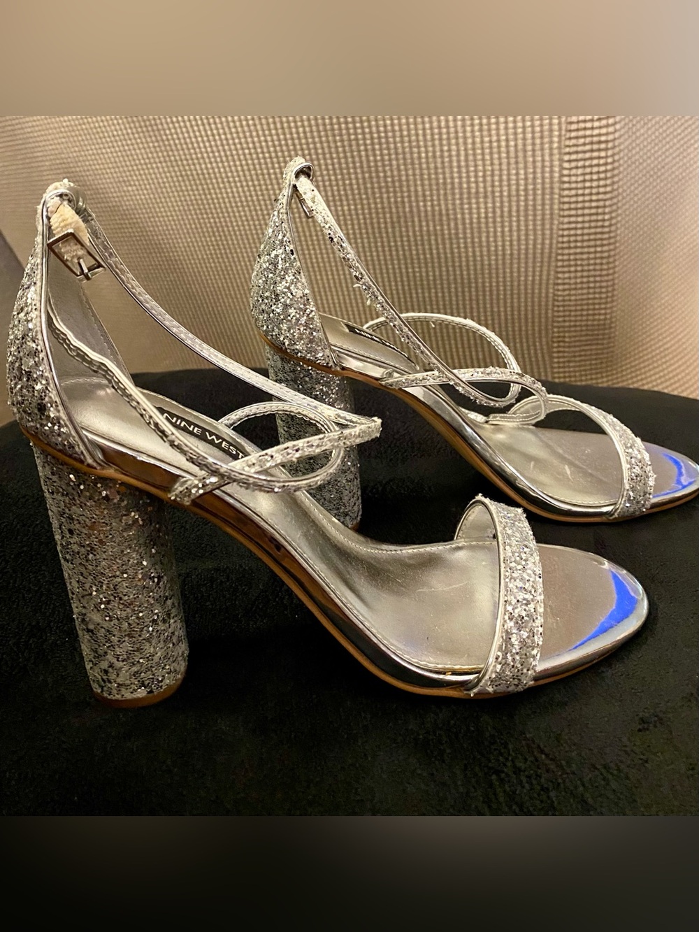 Nine West Celebra Silver Glitter Block Heel Sandals - Size 9 - NWT!